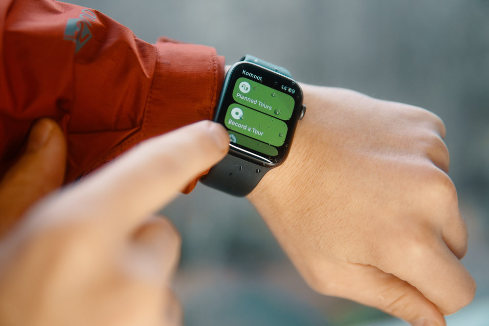 Introducing the komoot app for Apple Watch Never leave the route